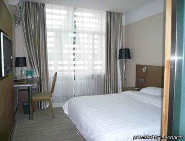 Super 8 By Wyndham Urumqi Mei Hao Ngoại thất bức ảnh